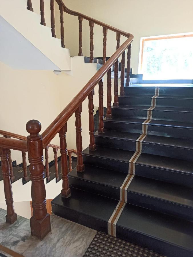 Hotel Prini Inn Manāli Dış mekan fotoğraf