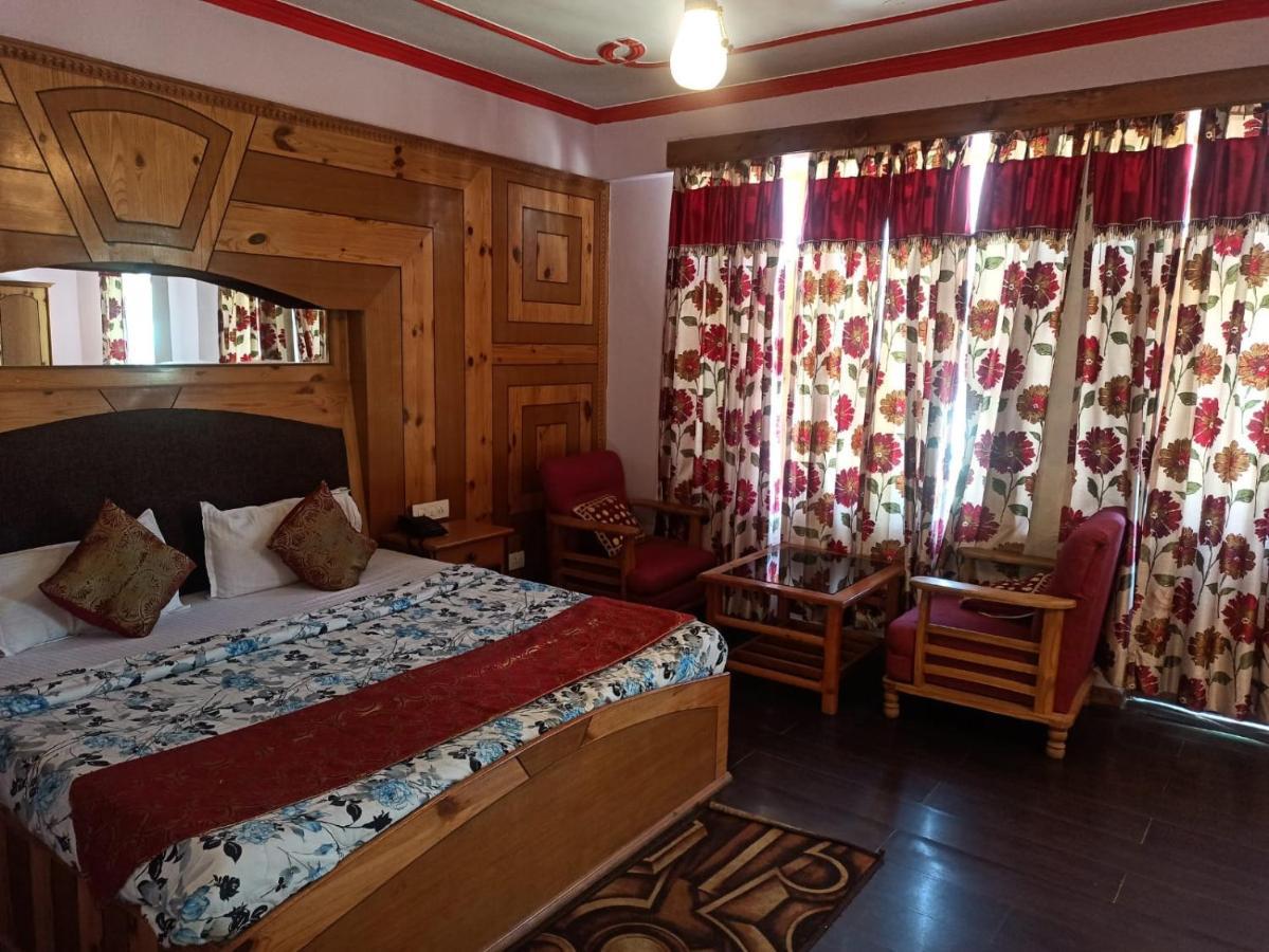 Hotel Prini Inn Manāli Oda fotoğraf